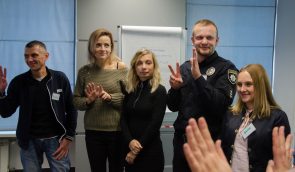 У Києві громадських активістів і поліцію вчили кризовим комунікаціям та протидії вигоранню