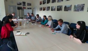 У Києві обговорили як діятиме робоча група з фіксації злочинів проти журналістів у зонах конфлікту, утворена при МФЖ