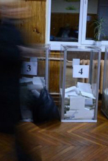 Громадськість просить ЦВК спростити процедуру тимчасової зміни місця голосування для переселенців та жителів окупованих територій