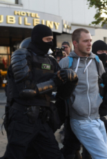 Понад 7 тисяч затриманих: вийшла доповідь про тортури в Білорусі