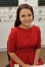 На активістів яких рухів в Україні нападають найчастіше і хто це робить?