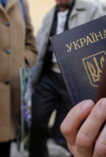 Чи має Україна визнавати документи, видані в окупації – думка експертів