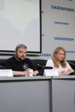 Видворення та відсутність державної допомоги: що може очікувати білорусів, які тікають від режиму до України