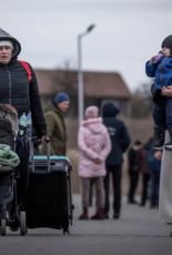 Хто може отримати допомогу на проживання переселенцям з травня 2022 року?