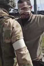 El incierto futuro de los prisioneros de guerra de Mariupol