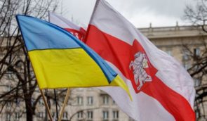 Міграційна служба має дозволити громадянам Білорусі, зокрема добровольцям ЗСУ, легалізуватися в Україні