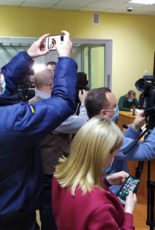 ZMINA запрошує у команду судового/у репортера/ку