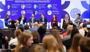 Війна почалася з Криму і має завершитися його поверненням: у межах “Crimea Global” відбулася перша панельна дискусія про Україну та світ