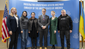 Заступник Рубіо зустрівся із правозахисниками під час візиту до Києва